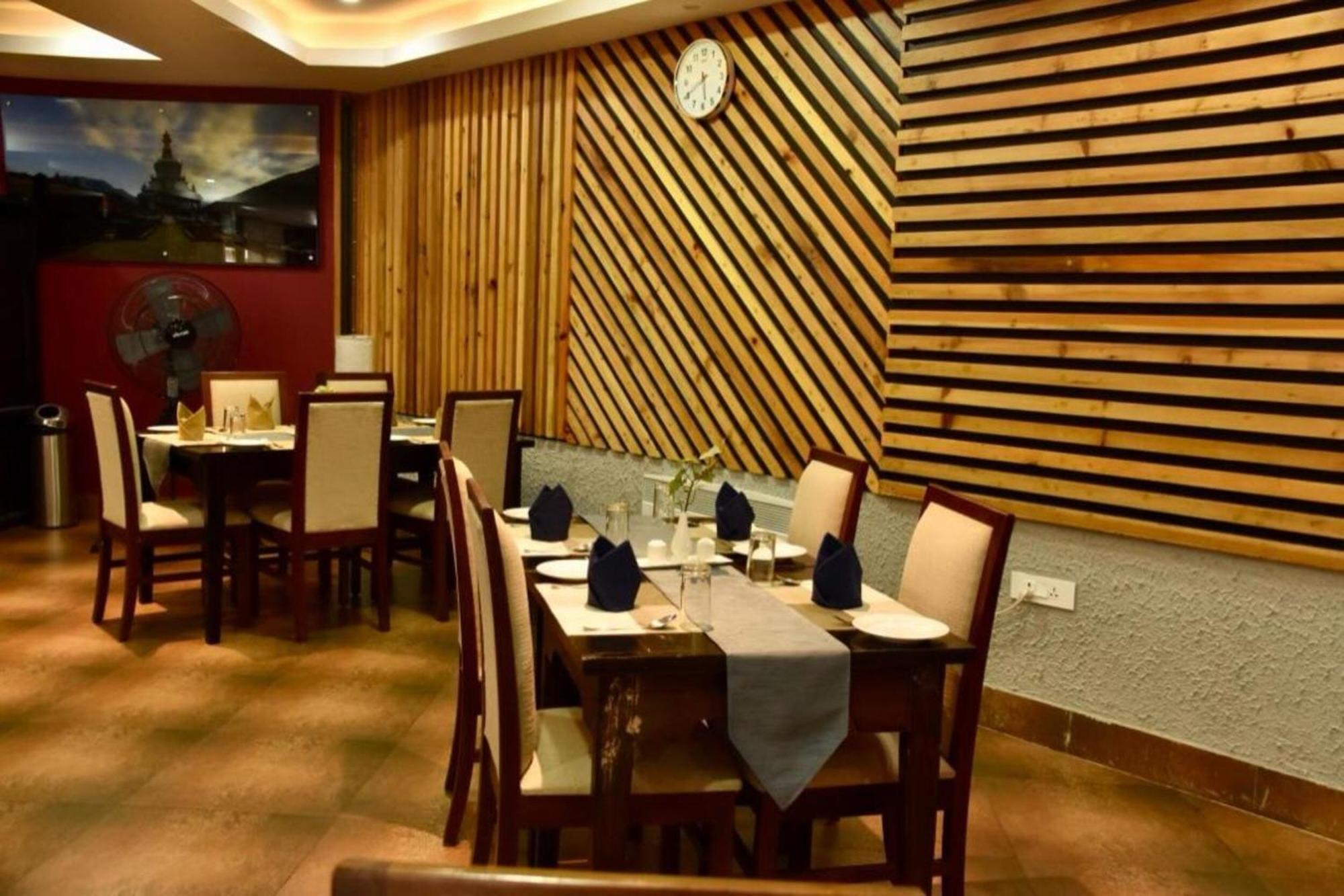 Hotel Damisa Thimphu Exteriör bild