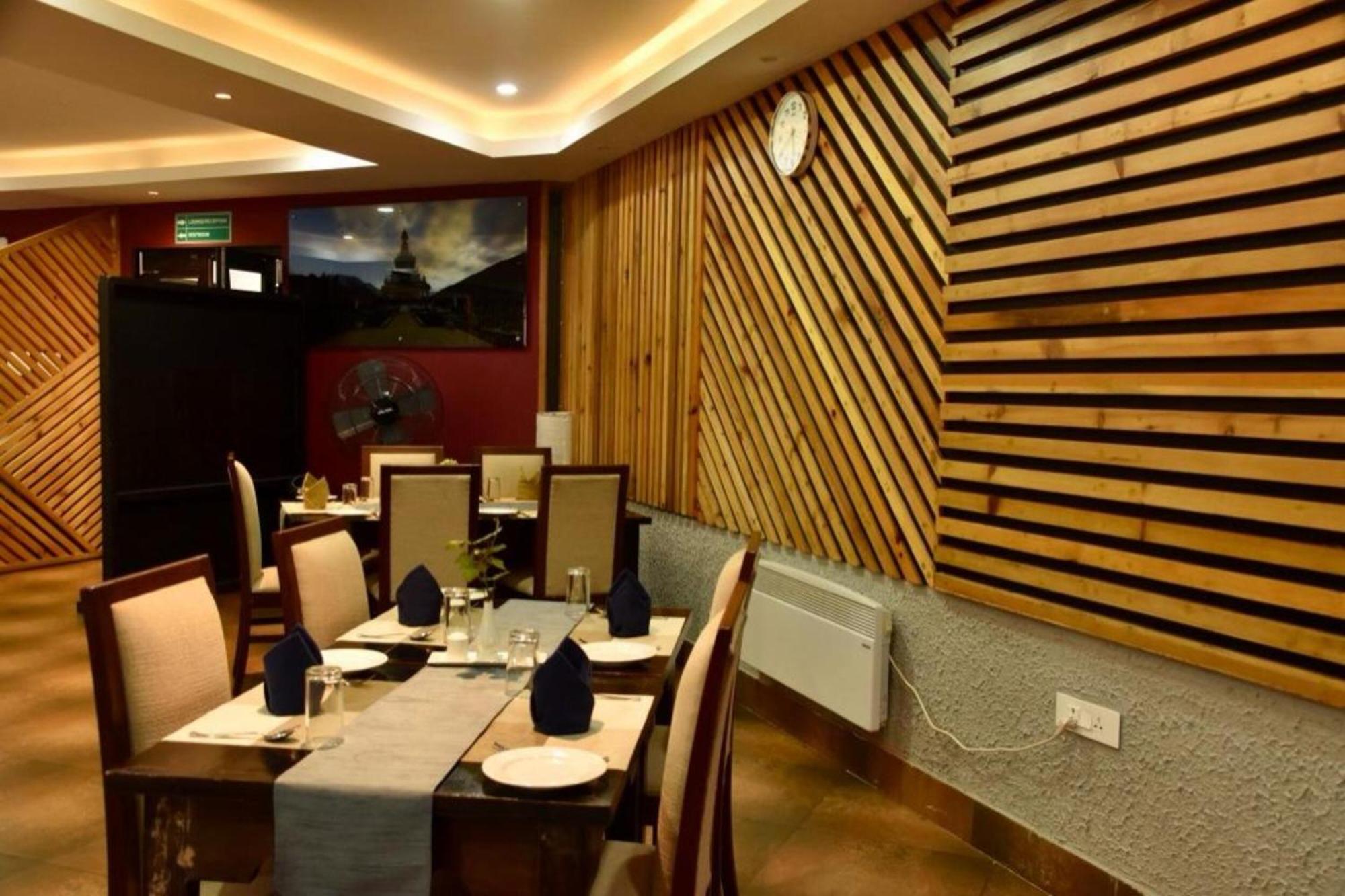 Hotel Damisa Thimphu Exteriör bild